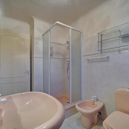 Apartment Superbe Duplex Idealement Situe Proche Plages Avec Grande Terrasse Vue Port !l A1b59